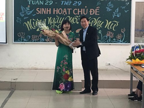 Cô giáo Tống Thị Hoa tham gia thi giáo viên chủ nhiệm giỏi cấp quận
